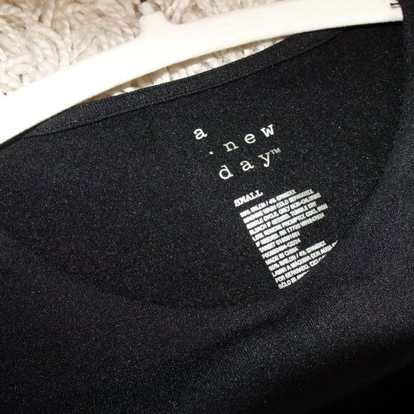 Set 4 Bodysuits - Sizes S and M - NEW - Picture 13 of 16